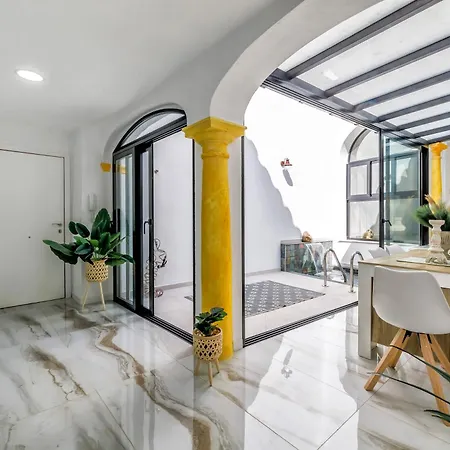 El Patio Del Agua - Luxury Center Апартаменты *
